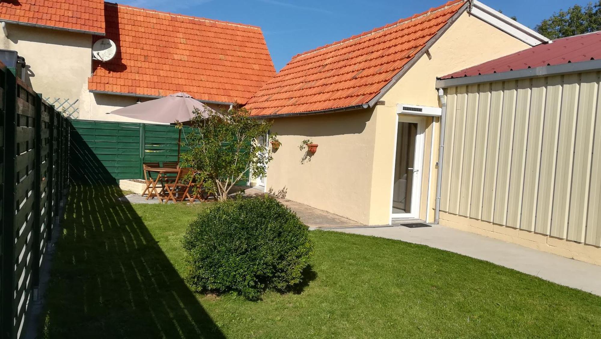 Gite De L'Etang Des Sarcelles Saint-Martin-d'Aubigny Eksteriør bilde